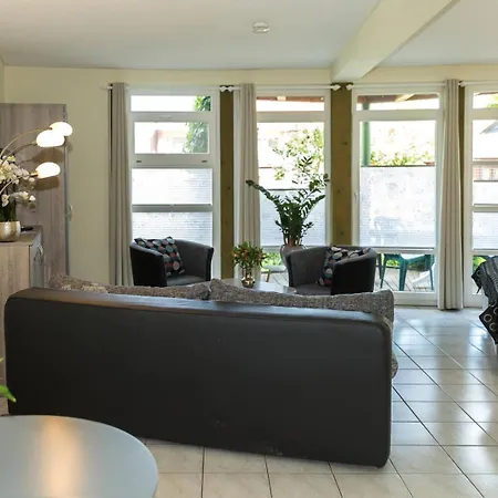 1-raum Mit Terrasse פלאו אם זה